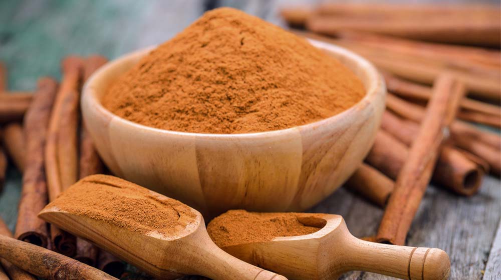 Las razones por las que deberías usar canela en tus platos