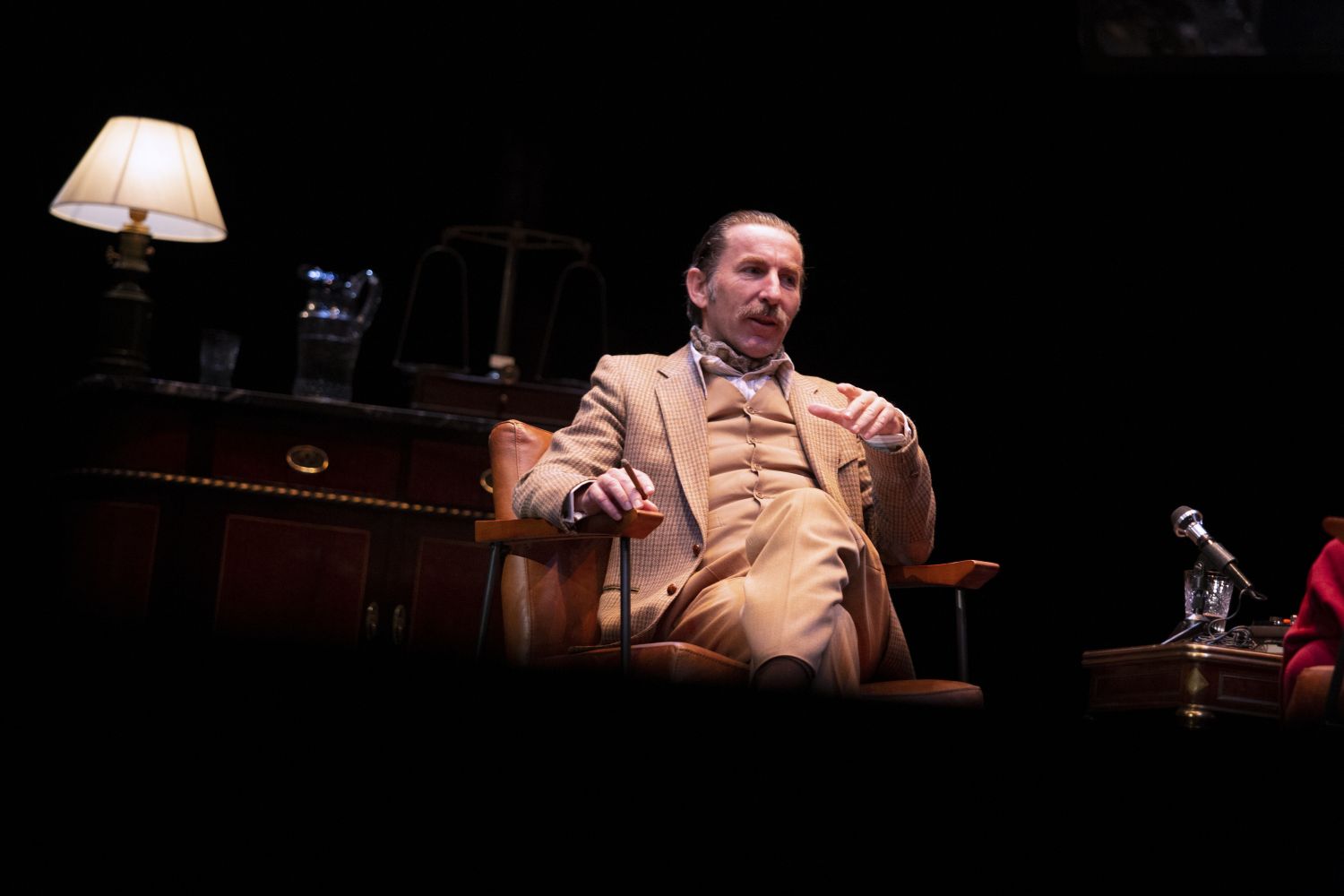 &Quot;Un Hombre De Paso&Quot;, La Historia De Felipe Vega Que Reflexiona Sobre El Holocausto Y La Memoria De Los Humanos 1 Mg 1800