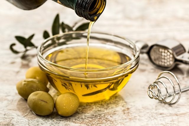 Aceite de oliva: esto es lo que pasa si lo tomas caducado