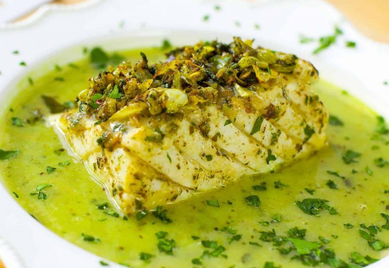 Bacalao en salsa verde: el mejor pescado que puedes hacer en 30 minutos