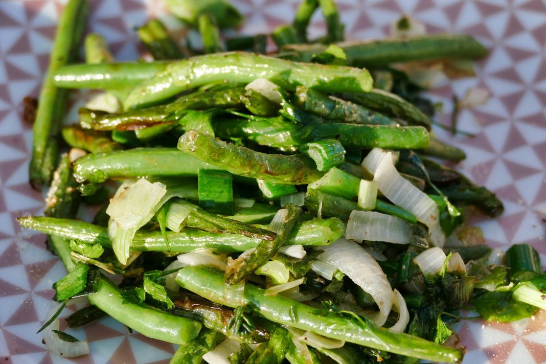 10 ensaladas de invierno que te harán quitarte los kilos de más