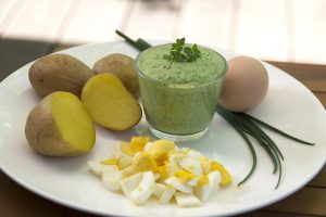Mojo verde: cómo hacer la salsa canaria como un canario de verdad