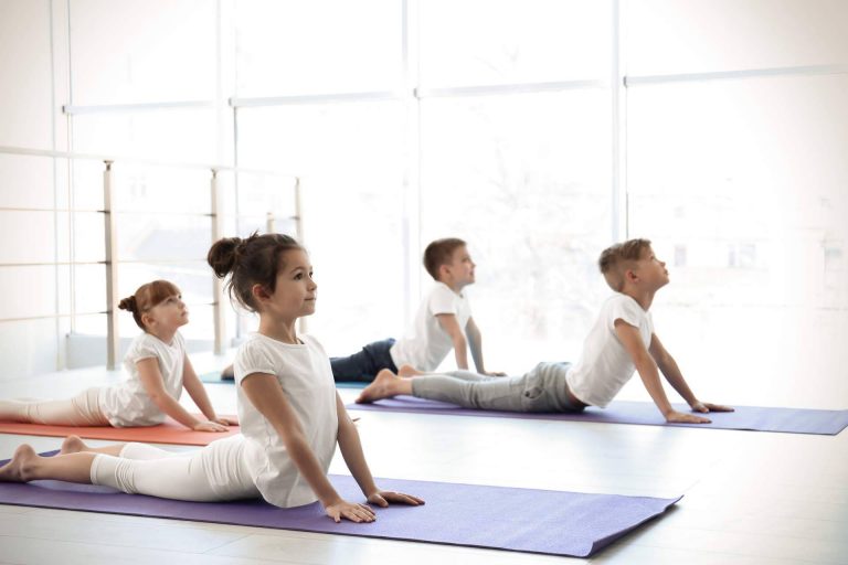 Kavaalya explica si es recomendable el yoga para niños