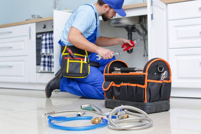 Asturias Averías ofrece servicios de fontanería en Oviedo, Gijón y Avilés