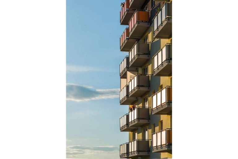 La Casa Agency ofrece la posibilidad de comprar casas al contado