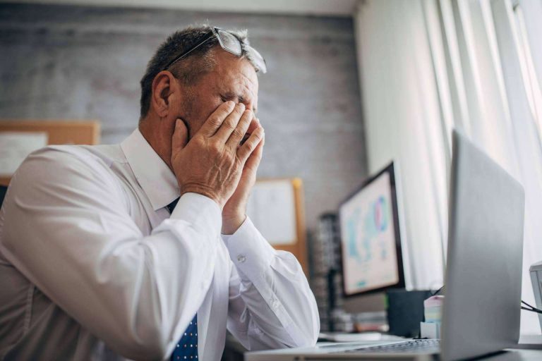 Las soluciones en gotas son eficaces para tratar la irritación ocular