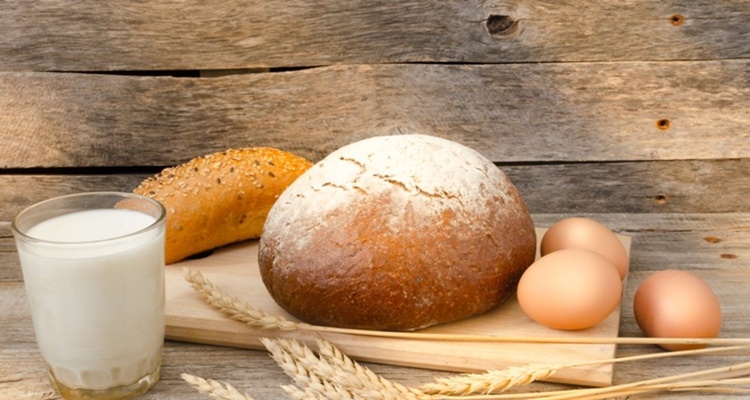 Pan Y Huevos