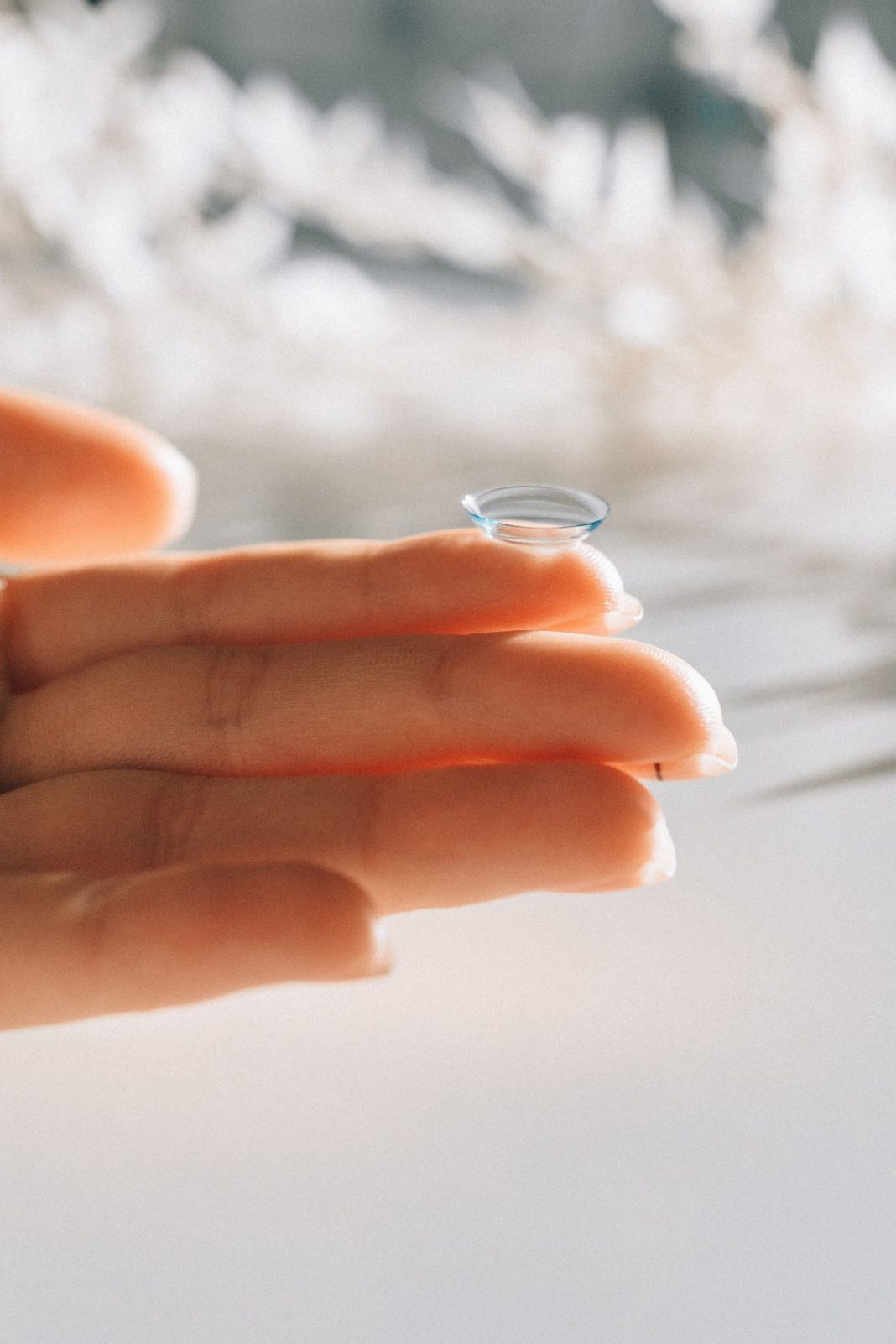 Lentes de contacto o gafas, ¿qué es mejor para tus ojos?
