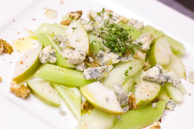 Ensalada Waldorf: qué lleva y cómo hacerla