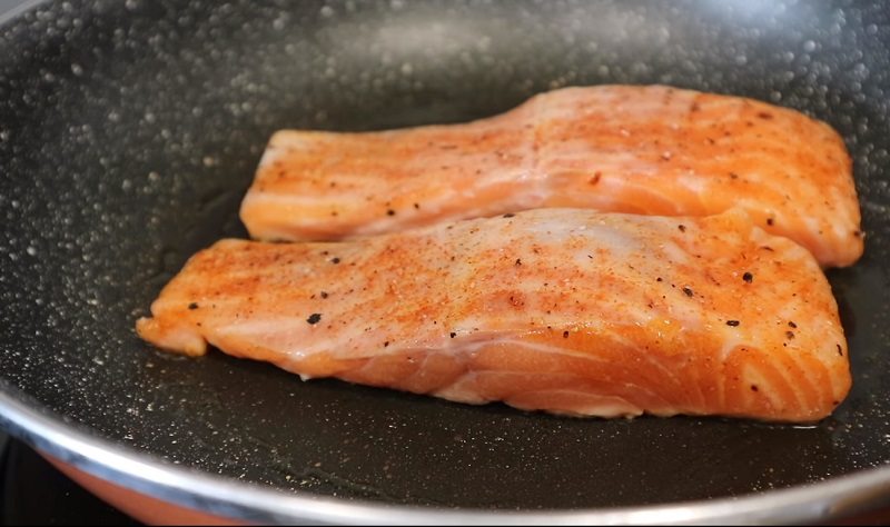 Crudo O A La Plancha: Cómo Hacer Un Salmón Marinado De Escándalo