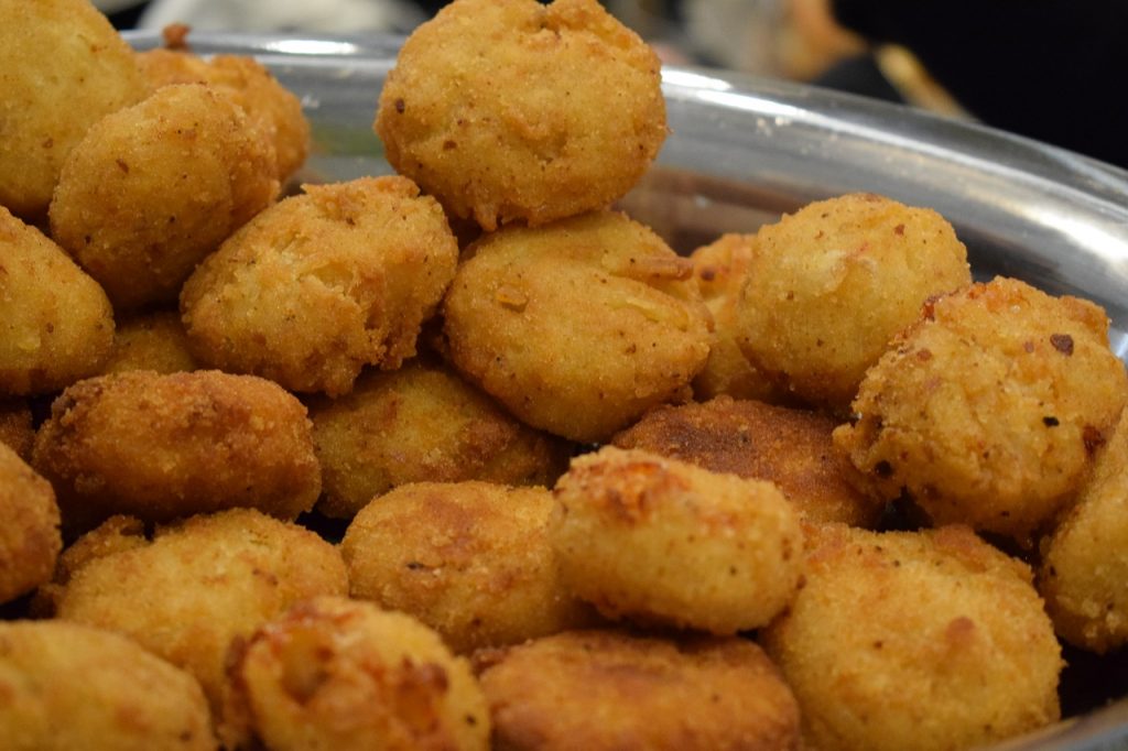 Croquetas De Salmón: La Receta Casera Con La Que Te Chuparás Los Dedos 