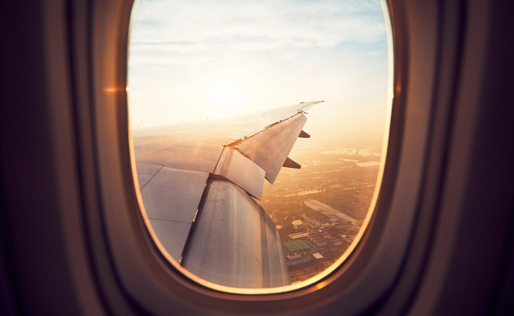 El motivo por el que las ventanillas de los aviones son redondas