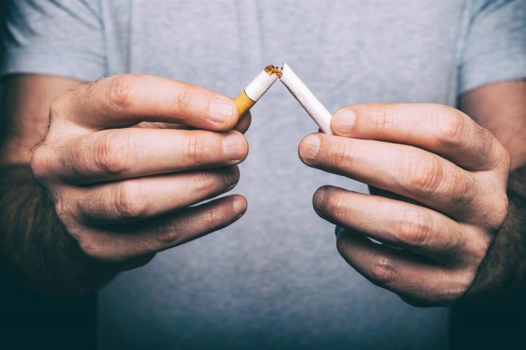 El Plan antitabaco de Sanidad se queda en la mesa de la Comisión de Salud a la espera de alegaciones de las CCAA