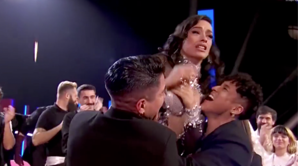 Este es el actor de Los Serrano que salió con Chanel 7 Hace tiempo que el público no se ensañaba tanto con Ian concursantes