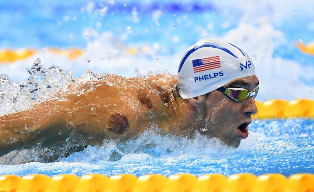 Michael Phelps, otros de los deportistas que estuvo metido en escandalos