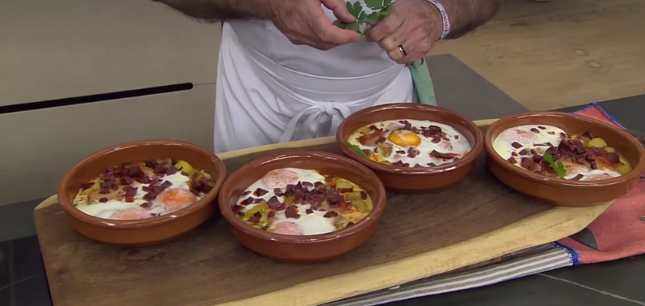 Huevos a la flamenca: la receta de Arguiñano que supera en visualizaciones en su canal