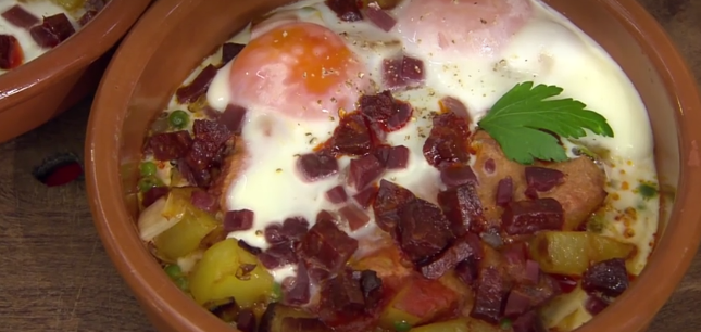 Huevos a la flamenca: la receta de Arguiñano que supera en visualizaciones en su canal
