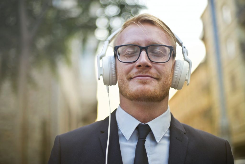 Cómo Saber El Nombre De Una Canción Con Google