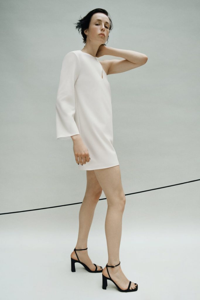 El Espectacular Vestido De Zara Que Cuesta Menos De 30 Euros