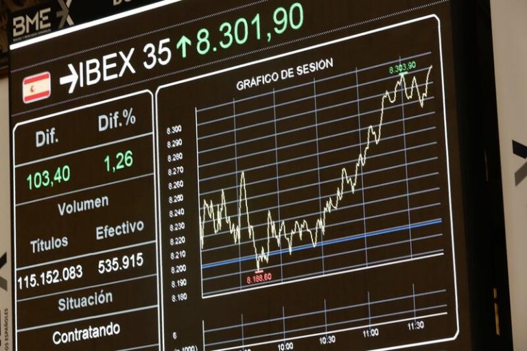 La Bolsa española negoció en febrero 34.315 millones, un 25% más