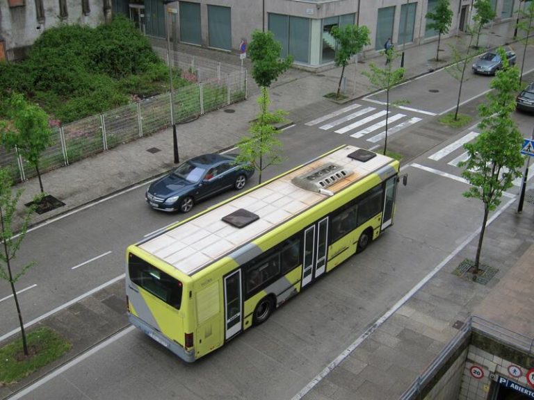 La patronal del autobús pide compensaciones económicas por el alza de los combustibles