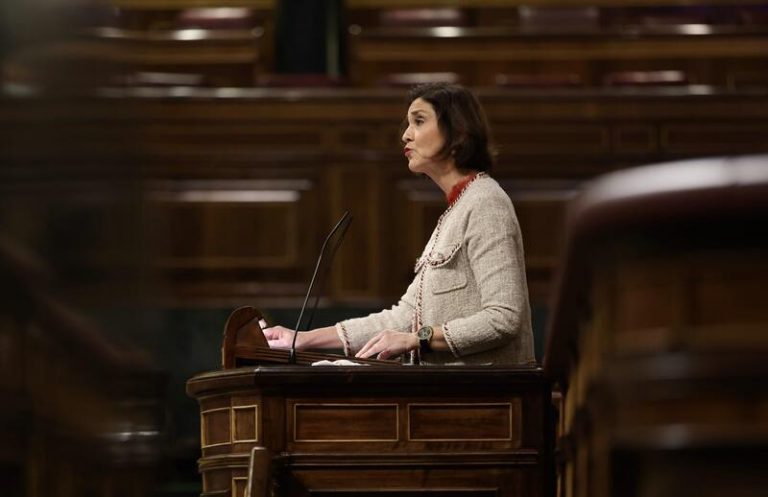 Maroto afirma que la guerra ya está afectando a las importaciones españolas de arcillas y maíz