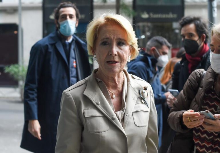 Aguirre vaticina que Feijóo será «una gran ayuda para la política española y europea»