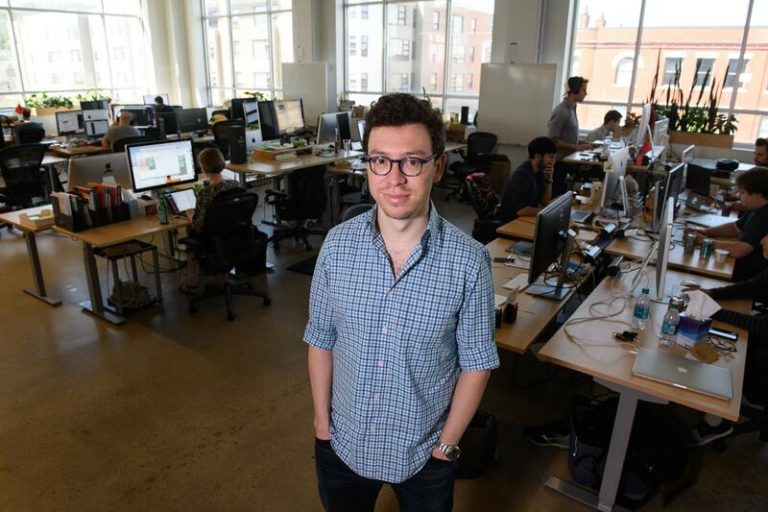 Duolingo perdió 54 millones en 2021, casi cuatro veces más, tras su OPV