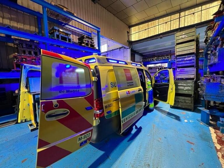 Muere un hombre de 62 años mientras manipulaba una prensa mecánica en Pinto en otro accidente laboral