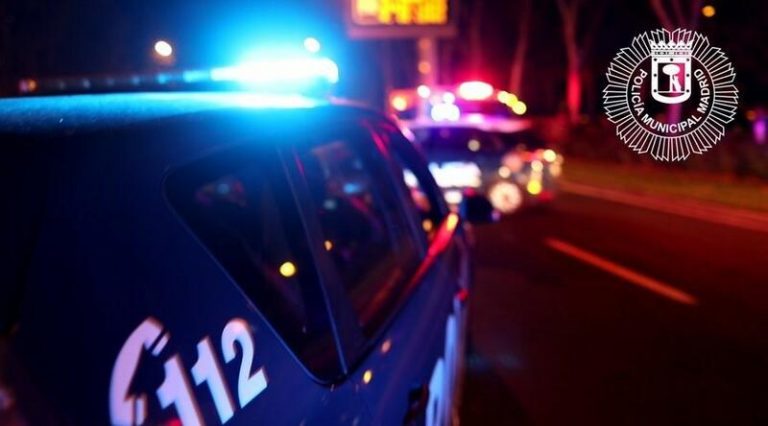 Confirmada la condena a un policía municipal de Madrid por agredir a dos clientes en un bar