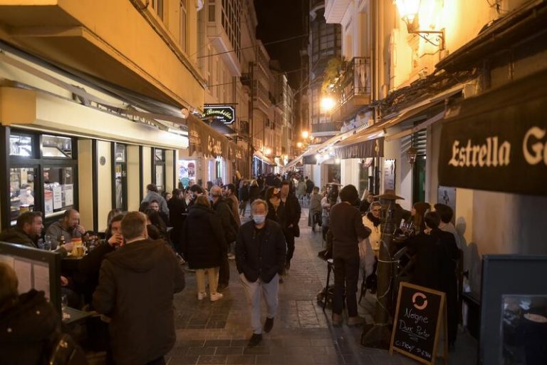 Galicia esperará a la reunión entre Gobierno y CCAA para levantar las restricciones todavía vigentes