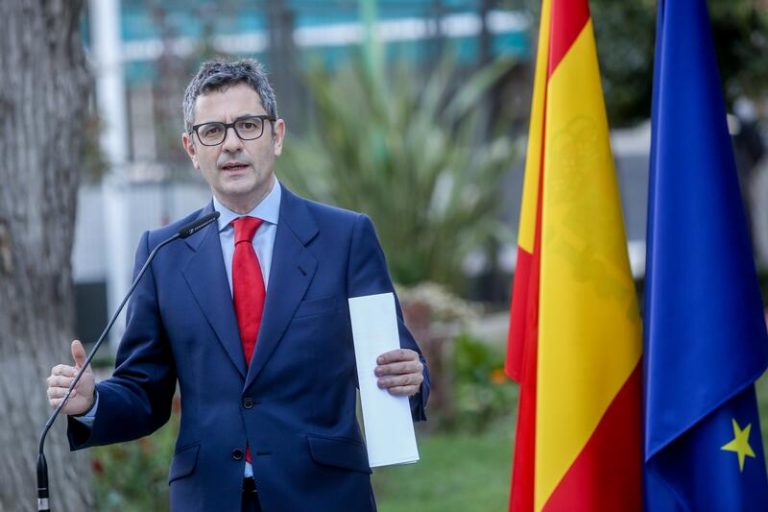 Bolaños dice que las sanciones continuarán «hasta que Putin no retire el último soldado»