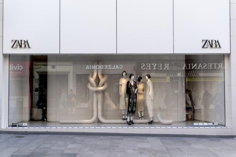 Sabadell rebaja un 19% sus estimaciones de Ebit para Inditex este año por la guerra de Ucrania