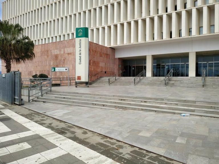 Condenan a 8 personas por introducir droga desde Marruecos