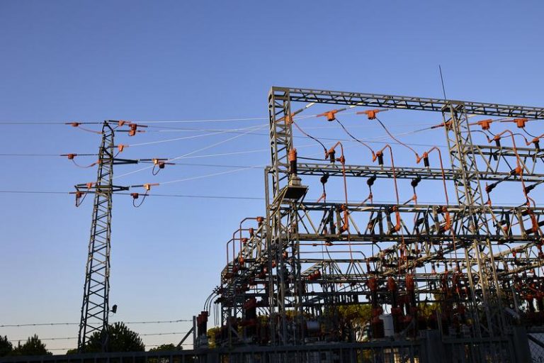 La UE quiere reducir dos tercios las importaciones de gas ruso este año para romper su relación en 2030