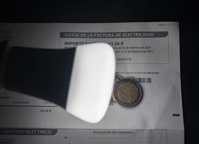 La luz baja este miércoles un 13,2%, pero registrará su segundo máximo histórico