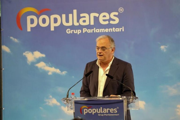 Pons dice que respetarán la decisión de Mañueco y minimiza un pacto con Vox: «Un Gobierno es el programa que se negocia»