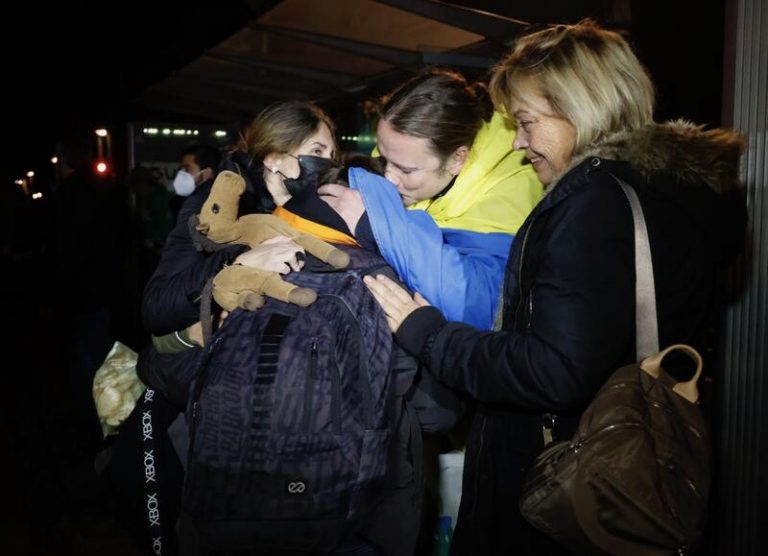 Valencia moviliza un millón de euros de urgencia para atender a los refugiados