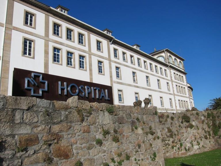 Galicia prorroga 15 días el uso de certificado Covid en hospitales y residencias y la limitación de comensales