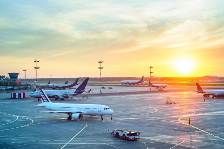 El PP pide reducir las tarifas aeroportuarias para acelerar la recuperación de las aerolíneas