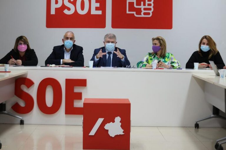 Pepe Vélez: «El cambio que prometía Feijóo consiste en confirmar que el PP es la ultraderechita cobarde»