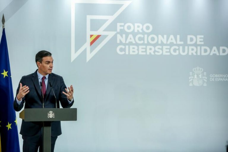 Sánchez pide afrontar el conflicto en Ucrania con el mismo ejercicio de unidad manifestado en La Palma