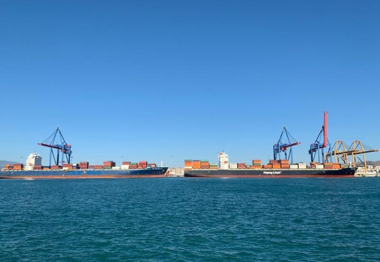 El puerto de Málaga, expectante ante la evolución de la invasión rusa en Ucrania