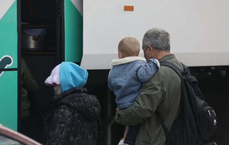 España se ofrece a Bruselas para acoger ucranianos refugiados en Moldavia