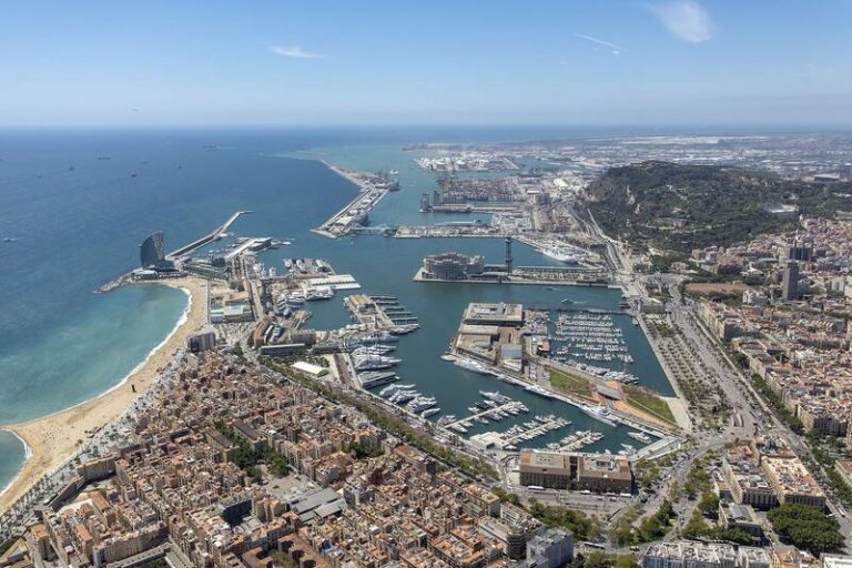 El Gobierno retiene en Barcelona el megayate ‘Valerie’ por las sanciones a Rusia