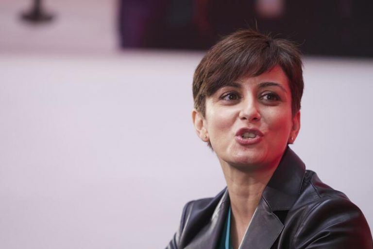 La portavoz del Gobierno vincula el «boicot» de una minoría de transportistas con los «posicionamientos de ultraderecha»