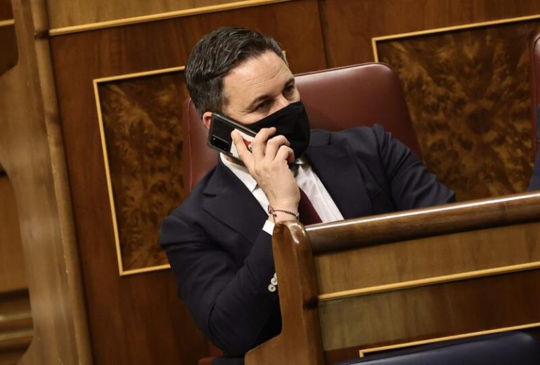Abascal compara al Gobierno con el chavismo por llamar «ultras» a «trabajadores arruinados»