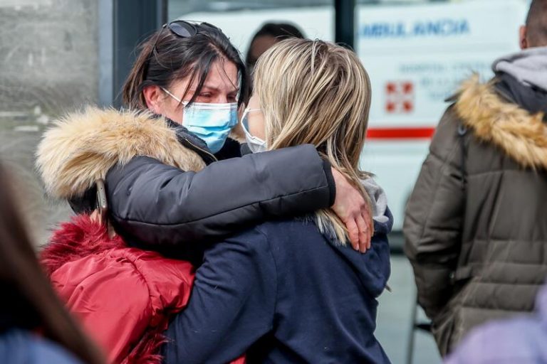 Sanidad y CCAA acuerdan ofrecer las vacunas contra la COVID-19, polio o sarampión a los refugiados ucranianos