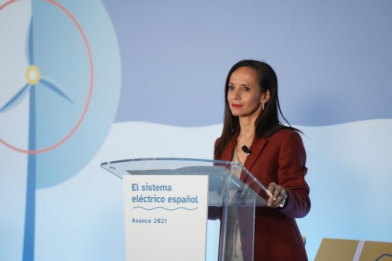 La generación eléctrica con fuentes renovables bate récord en 2021