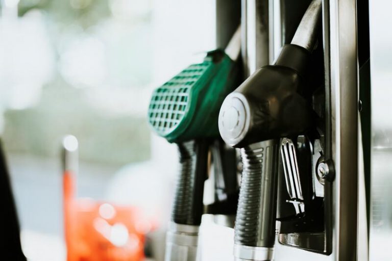 Las estaciones de servicio automáticas advierten de problemas de desabastecimiento de suministro
